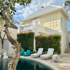 Hotel Moon Villas cazare Kerobokan