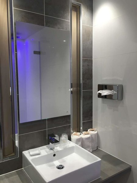 Best Western Plus Le Lavarin