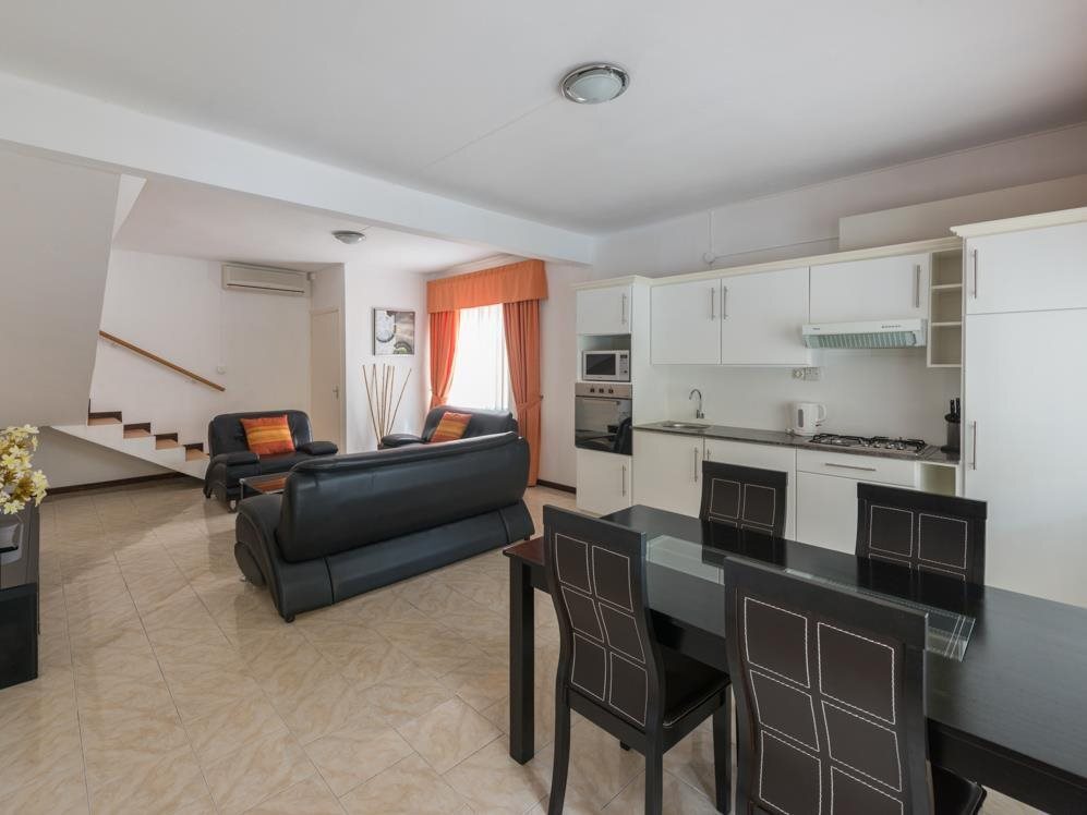 Wanna Studio & Apartments/Duplex