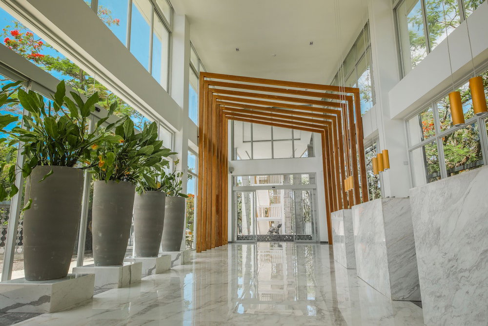Ocean V Hotel