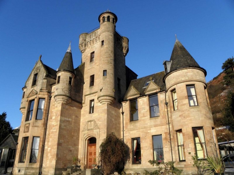 Hotel Broomhall Castle