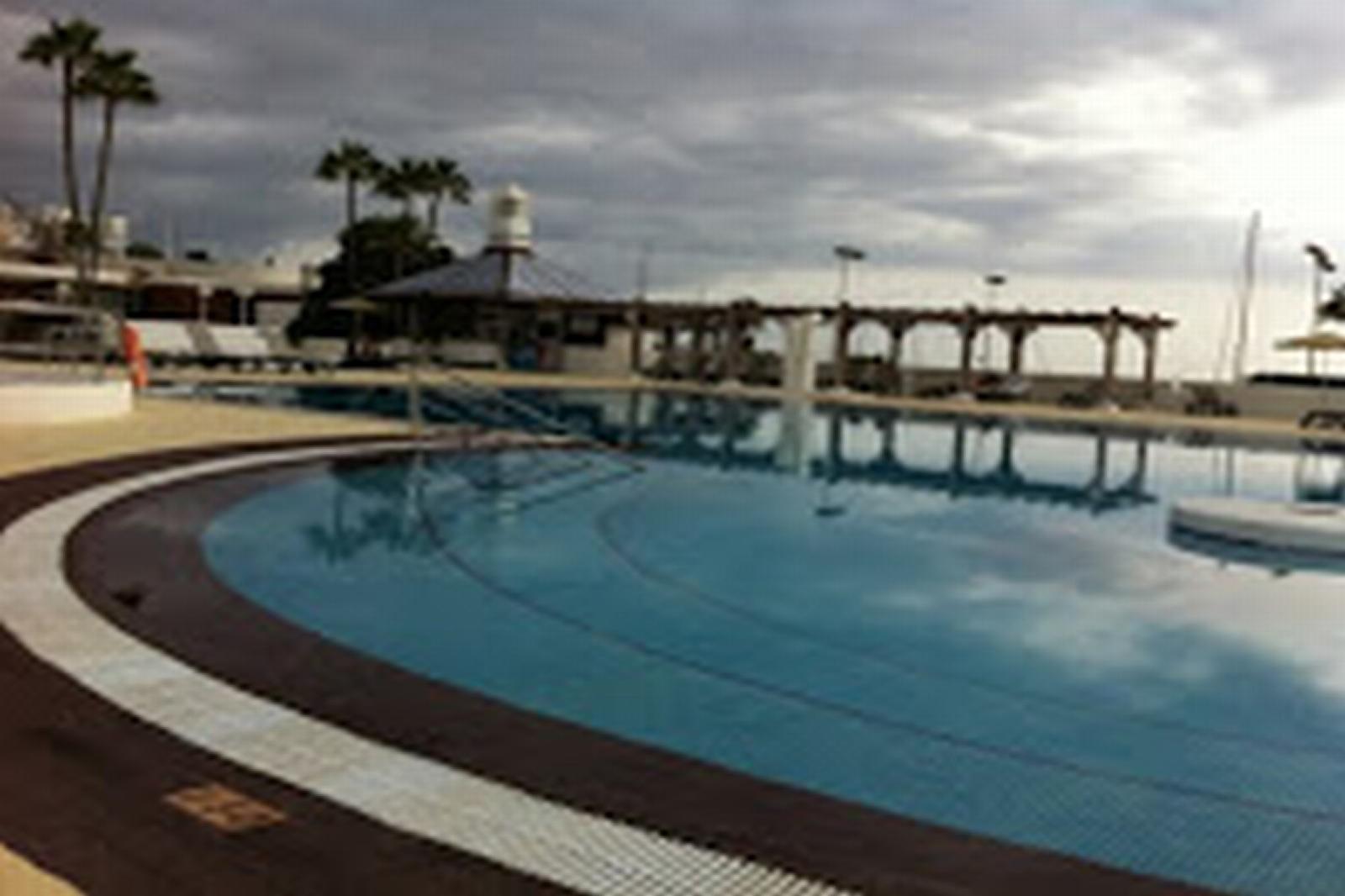 Apartamentos Puerto Colon Club