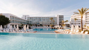 Hotel Aluasoul Ibiza - Adults Only cazare Santa Eularia des Riu