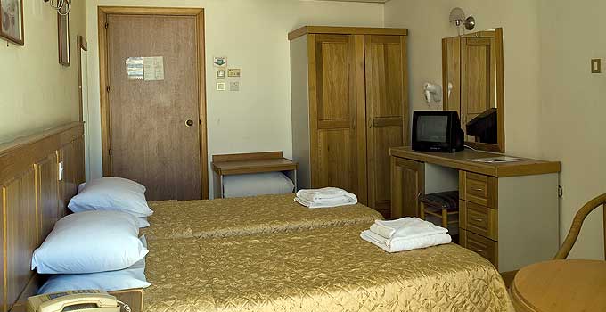 Canifor Hotel