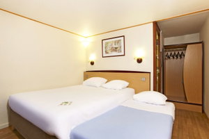 Hotel Campanile Colmar Aéroport cazare Colmar