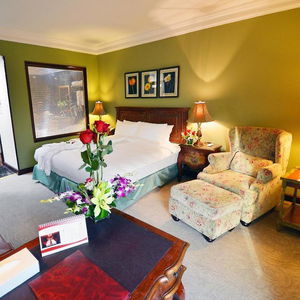 Hotel The Convention Center & Royal Suites Hotel cazare Kuwait City