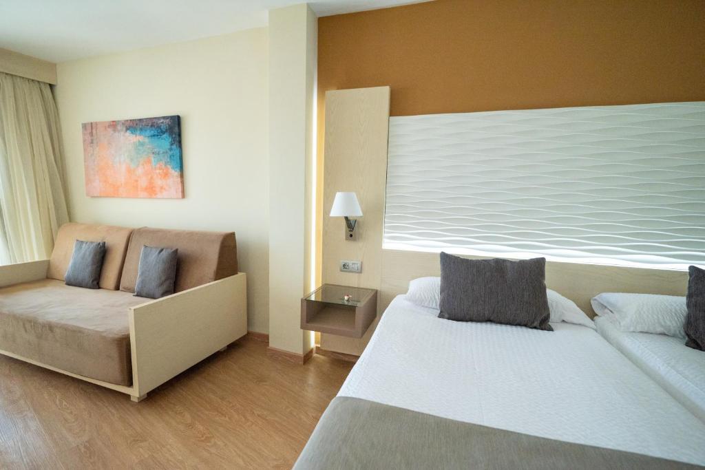 Hl Suites Nardos - Only Adults