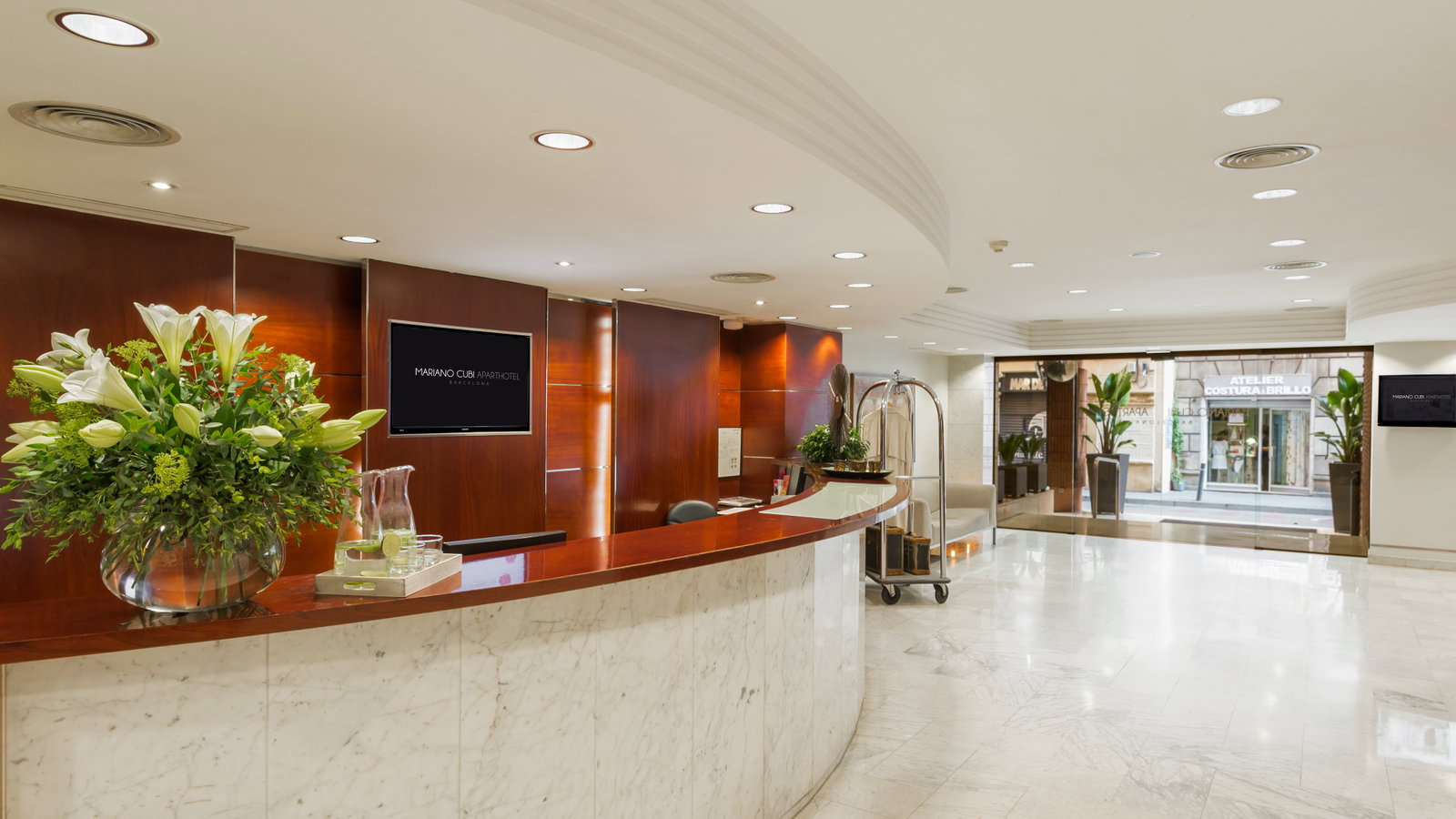 Aparthotel Mariano Cubi Barcelona