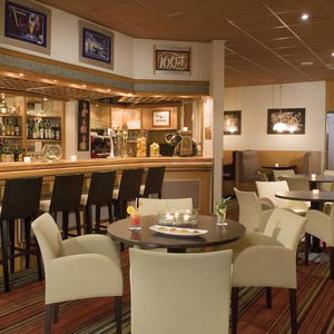 Hotel Best Western Plus Paris Orly Airport cazare Rungis