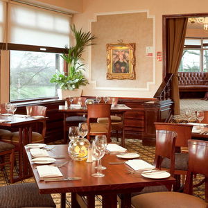 Hotel Mercure Manchester Norton Grange Hotel & Spa cazare Rochdale