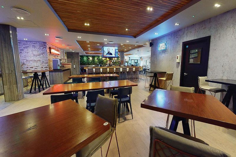 Hotel Village Hotel Manchester Bury