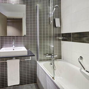 Hotel Holiday Inn Toulon - City Centre cazare Toulon