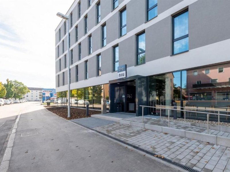 Hotel Holiday Inn - The Niu, Timber Esslingen