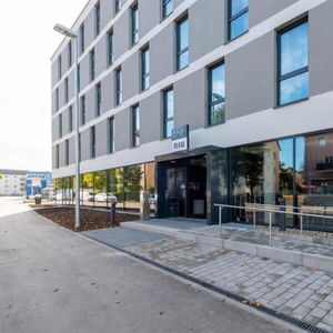 Hotel Holiday Inn - The Niu, Timber Esslingen cazare Esslingen