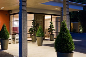 Hotel Best Western Plus Le Lavarin cazare Avignon