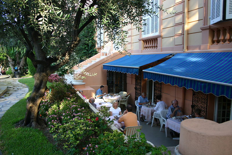 Hotel Golden Tulip Cannes  Hôtel De Paris