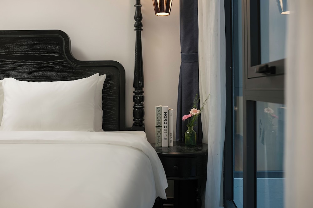 Hotel Château De Hanoi