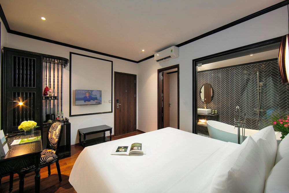 Hotel Château De Hanoi