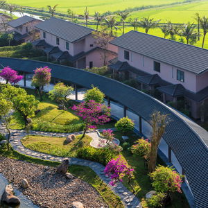 Hotel Kobi Onsen Resort Hue Affiliated By Meliá cazare Hue