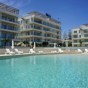 Sejur Emerald Bay Suites vacanta Protaras