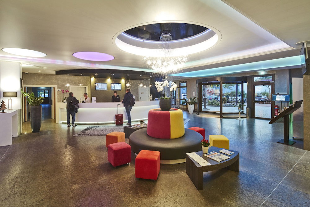 Kyriad Prestige Lyon Est - Saint Priest Eurexpo And Spa