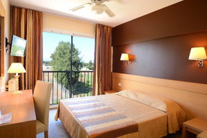 Hotel La Madrague Hotel Spa cazare Lucciana