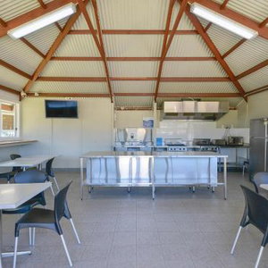 Hotel Sydney Lakeside cazare Narrabeen