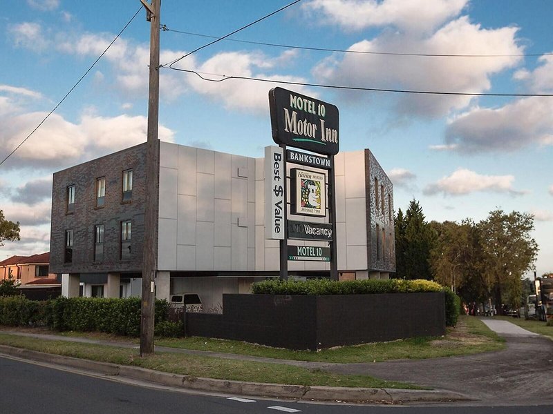 Hotel Bankstown Motel 10