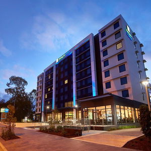 Hotel Holiday Inn Express Sydney Macquarie Park cazare Sydney