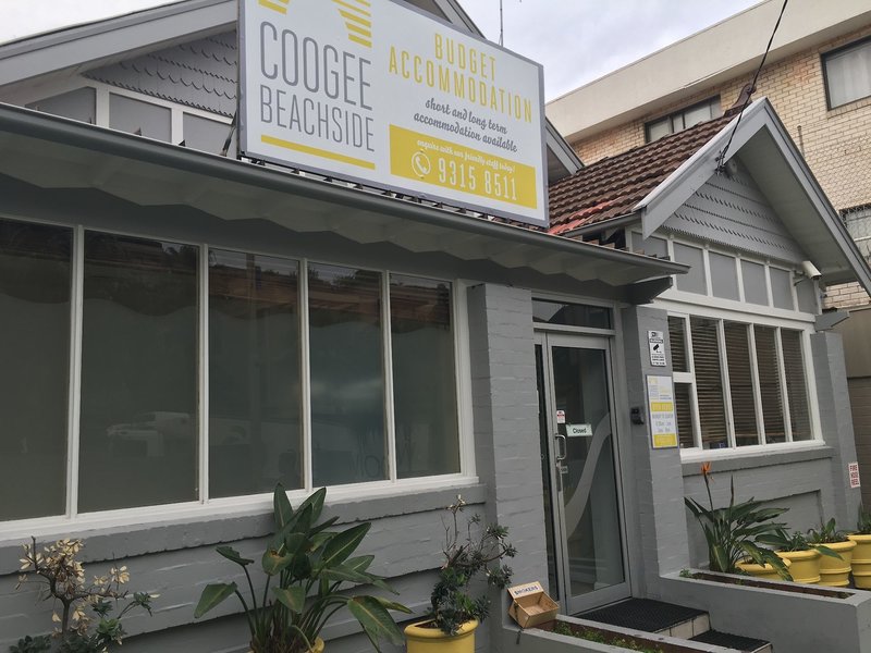 Hotel Coogee Beachside Budget Accommodation