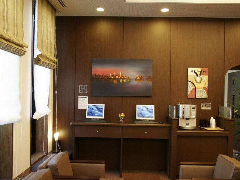 Hotel Route-Inn Chitose Ekimae