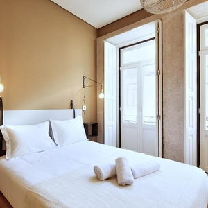 Sejur Aparthotel Oporto Batalha vacanta Porto