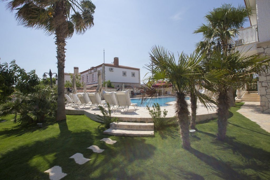Hotel Alaroof Hotel