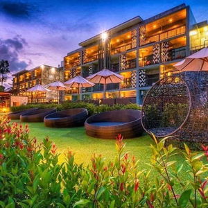 Hotel Maneetel Krabi Beachfront cazare Ban Ao Nang