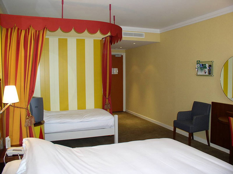 Grand Magic Hotel