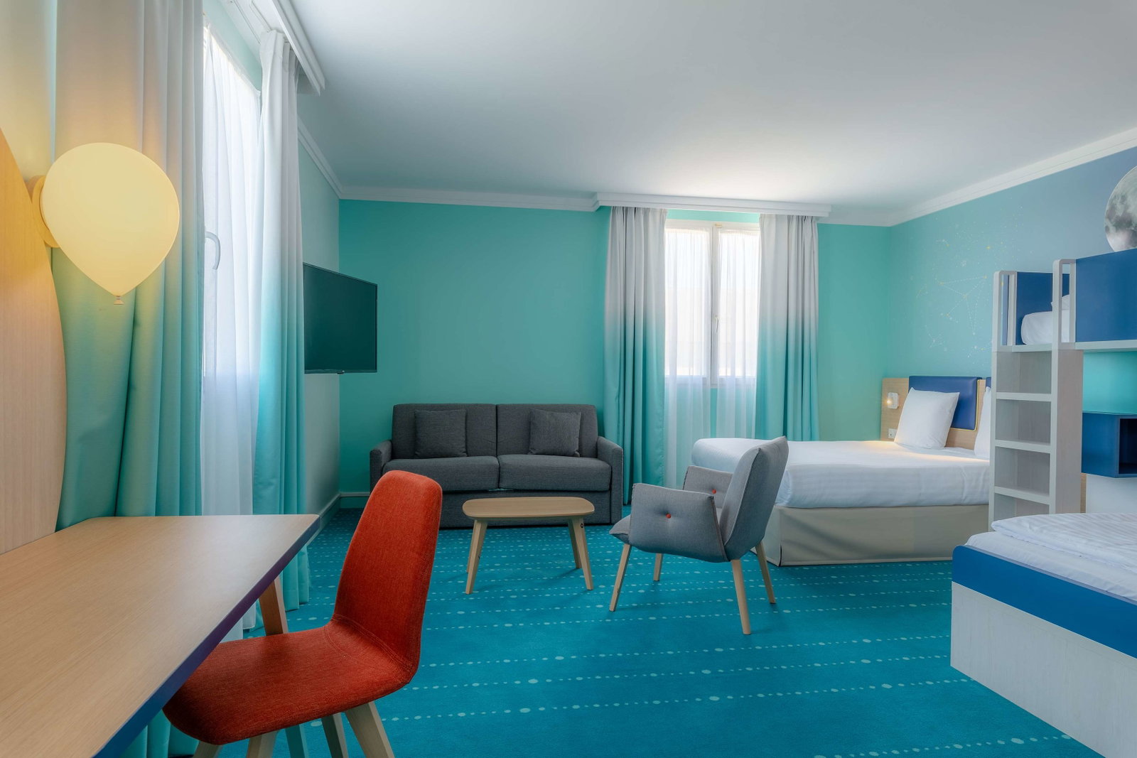 Grand Magic Hotel