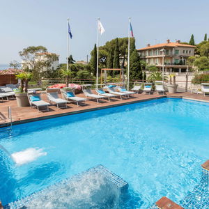 Hotel Best Western Hôtel La Rade cazare Cassis