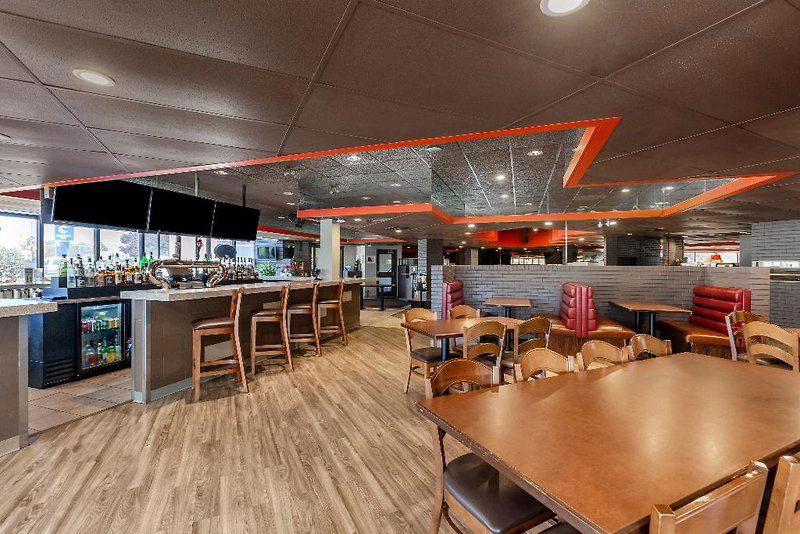 Hotel Comfort Inn Airport West