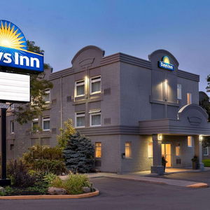 Hotel Days Inn By Wyndham Toronto West Mississauga cazare Mississauga
