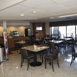 Hotel Quality Inn & Suites Mississauga cazare Mississauga