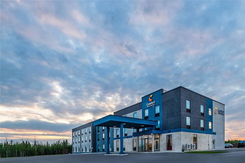 Hotel Comfort Inn & Suites