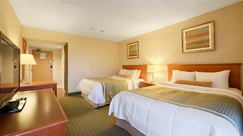 Hotel Quality Inn & Suites