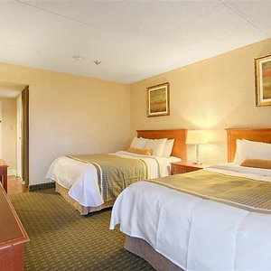 Hotel Quality Inn & Suites cazare Brampton