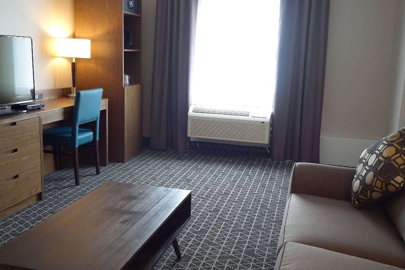 Hotel Park Inn By Radisson Brampton