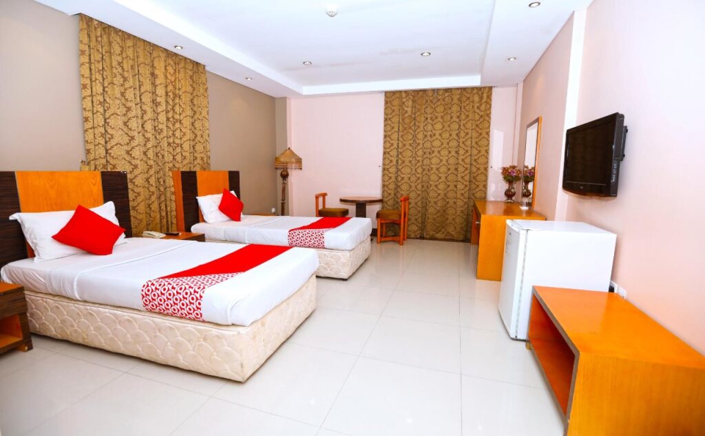 Hotel Capital O 102 Sea Shell Hotel