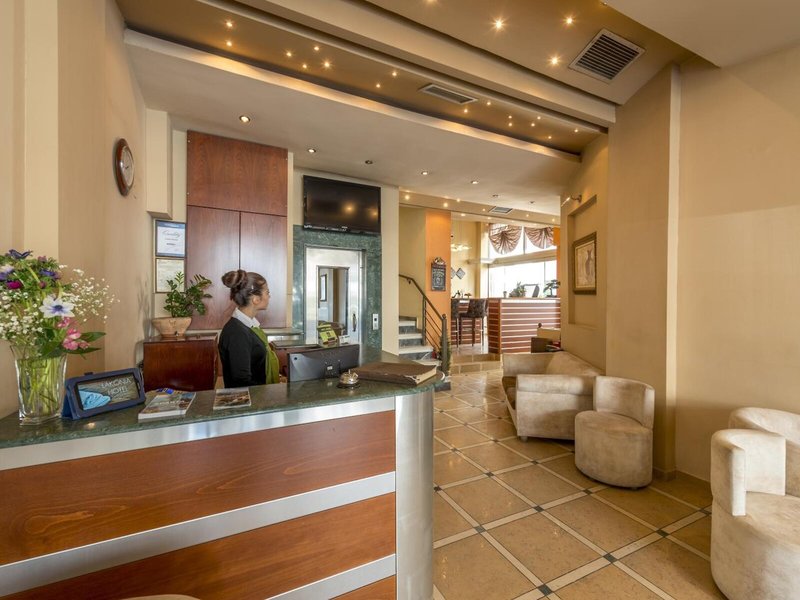 Hotel Lakonia