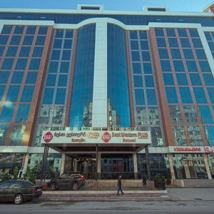 Hotel Best Western Plus Batumi cazare Batumi
