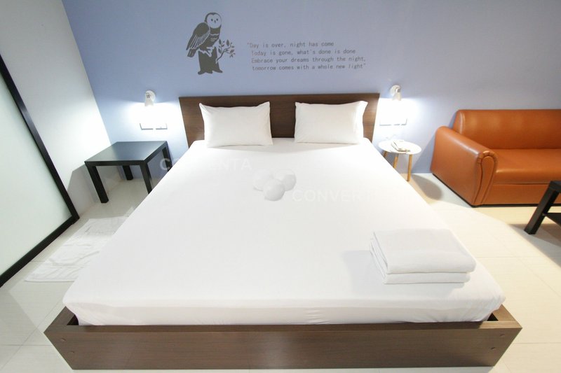 Hotel Eazy Motel B.a.n.g.n.a