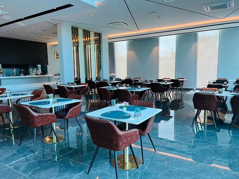 Hotel Crystal Srivaree Suvarnabhumi Hotel