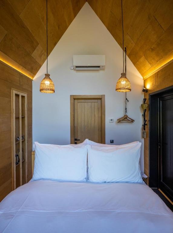 Portal Village Glamping (Adults Only)